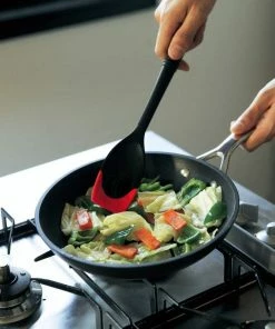 Le Creuset Servierlöffel In Schwarz Mit Kirschrot -Emil-Henry-Laden 93100200060008 Universalloeffel 4 neu l