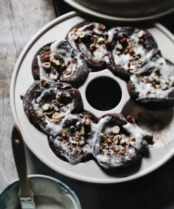 Emile Henry Brotkranz-Backform Rund In Creme 15 Emile Henry Brotkranz-Backform Rund In Creme -Emil-Henry-Laden Emile Henry Brotkranzbackform Schokoschnecken LD