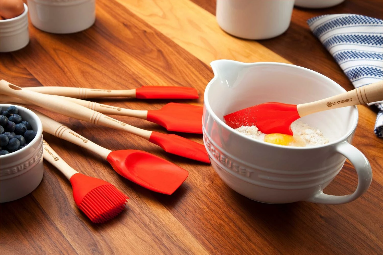 Le Creuset Kochkellen Craft, 3er-Set In Kirschrot 3 Le Creuset Kochkellen Craft, 3er-Set In Kirschrot – Bild 3