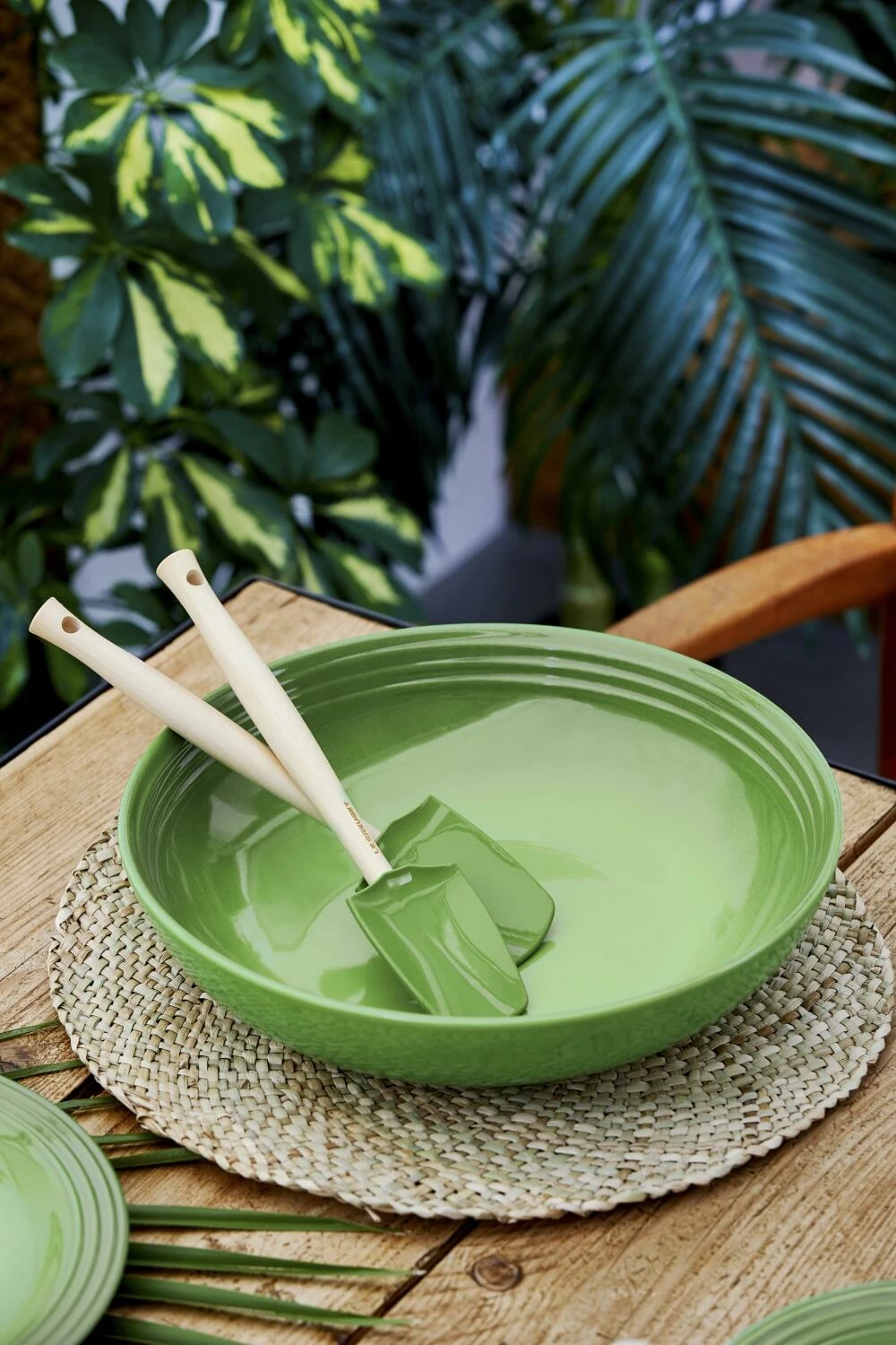 Le Creuset Großer Kochlöffel Craft In Bamboo Green 2 Le Creuset Großer Kochlöffel Craft In Bamboo Green – Bild 2