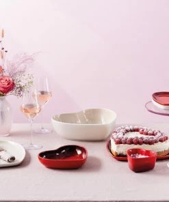 Le Creuset Mini Cocotte Mit Herzknopf In Shell Pink 13 Le Creuset Mini Cocotte Mit Herzknopf In Shell Pink -Emil-Henry-Laden LC 20221024 DE LS YC HEARTSCOLL2023 009