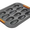 Le Creuset Madeleineform